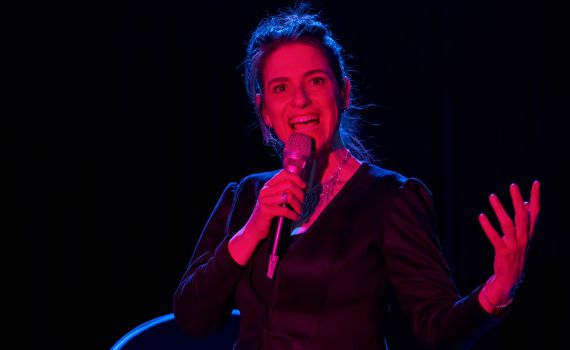 מנחת הטלוויזיה: "נתניהו חתום על הסטרוקיות והסטרוקים"