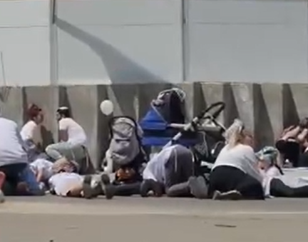 אזעקות בצעדה לעזה. עשרות משפחות נשכבו על הרצפה