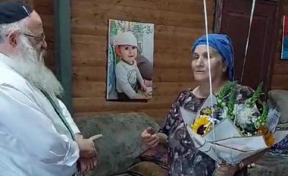 אמא של החיילים: הטבחית שתשיא משואה בהר הרצל