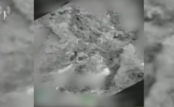 צפו: מטוסי קרב יירטו כלי טיס מעיראק