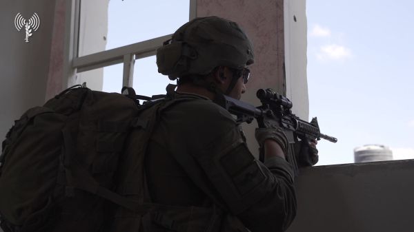 הותר לפרסום: לוחם חטיבת הצנחנים נפצע קשה בעזה