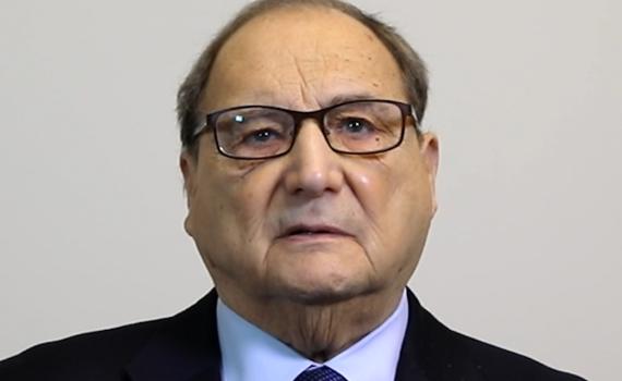 צפו: שורדי שואה מקריאים פוסטים מכחישי שואה