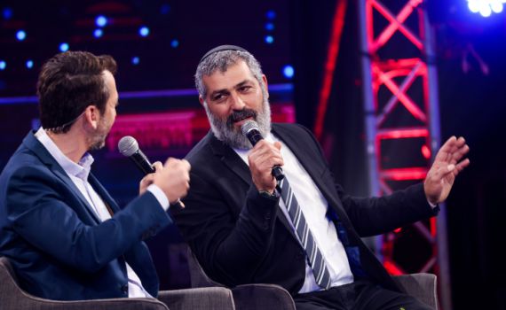 צבי יחזקאלי עזב מקום שחושב ההיפך ממנו