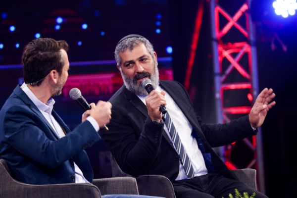 צבי יחזקאלי עזב מקום שחושב ההיפך ממנו