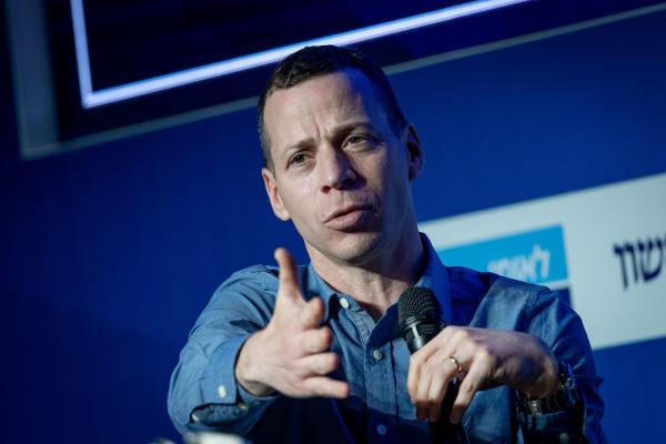 עמית סגל מזהיר: "התפתחות מסוכנת לפנינו"