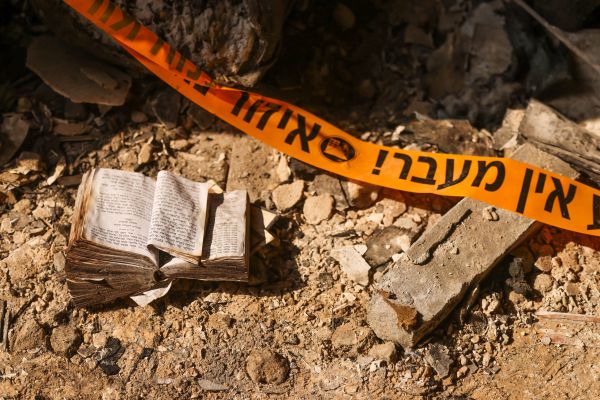 במהלך הלילה: פגיעה ישירה בבית באשקלון, 3 נפצעו