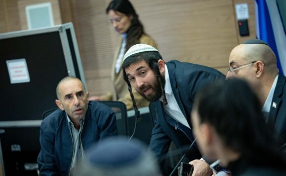 סוכות לתושבי הצפון: מבטיח להילחם אתכם בממשלה