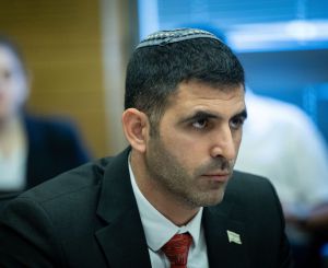 השר קרעי חשף התכתבות אישית - וחטף ברשת