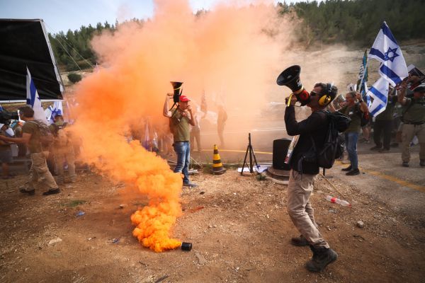 הגיע הזמן למעצרים מנהליים נגד אחים לנשק
