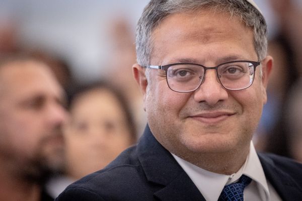 בן גביר נגד שחקן 'פאודה': "לא ירצה בכנס של המשטרה"