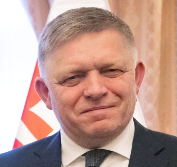 ניסיון התנקשות בסלובקיה: רה"מ נורה ונפצע בבטנו