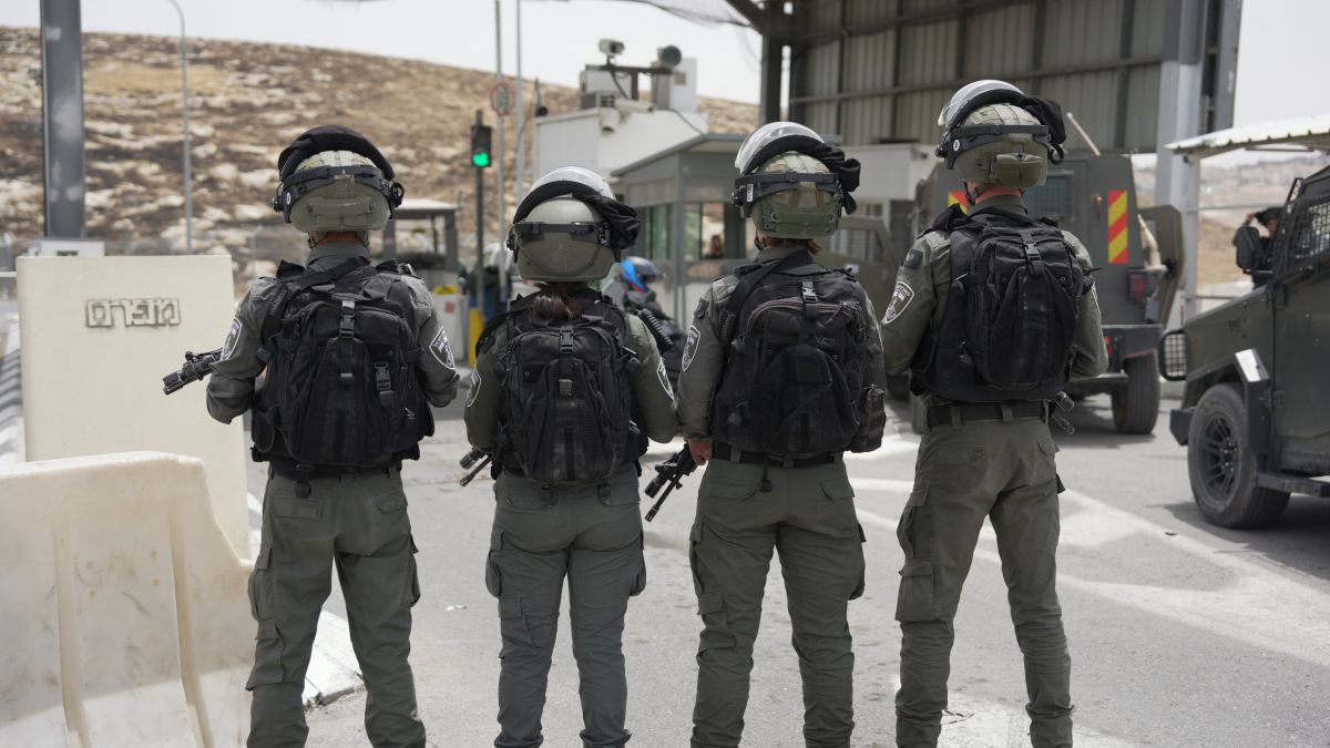 צפו: לוחמי מג״ב מנטרלים את המחבל בפיגוע באבו דיס