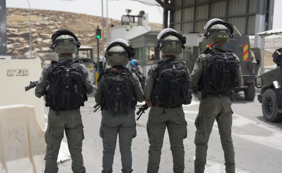 צפו: לוחמי מג״ב מנטרלים את המחבל בפיגוע באבו דיס