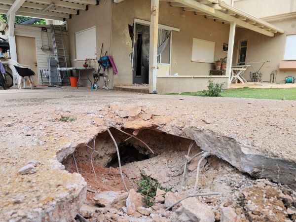 הרס ברחובות: כך נראית קריית שמונה לאחר המטחים