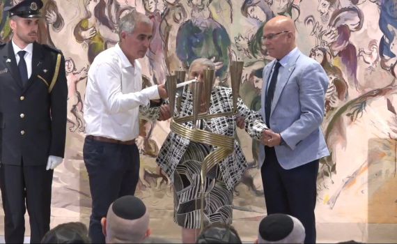 לכל איש יש שם: הח"כים מקריאים את שמות הנספים