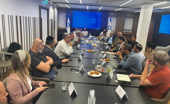 סמוטריץ: מדינה פלסטינית – מוחשית מאי פעם