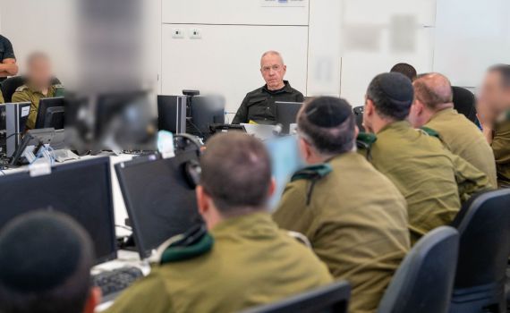 גלנט: 'התחלנו לסגור את הברזים של חמאס בדרום הרצועה'