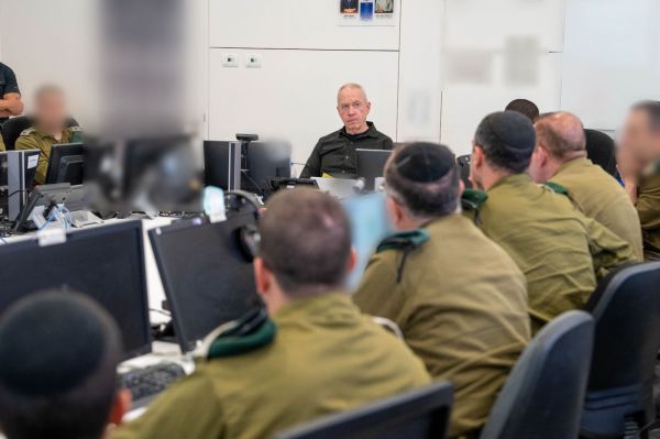 גלנט: 'התחלנו לסגור את הברזים של חמאס בדרום הרצועה'