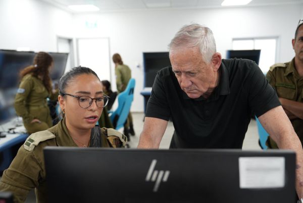 התרגיל של בני גנץ לארגון הטרור חמאס