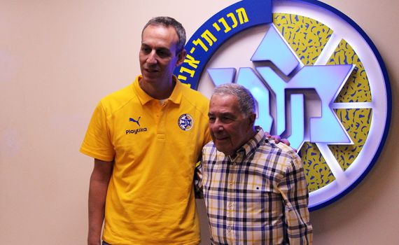 מכבי ת"א הודיעה: עודד קטש חתם לשנתיים נוספות