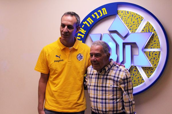 מכבי ת"א הודיעה: עודד קטש חתם לשנתיים נוספות