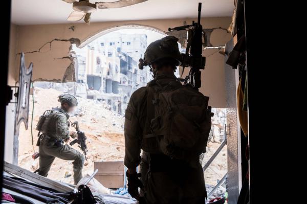 תושב עזתי לצה"ל: "חמאס בוגדניים, תשחטו אותם"