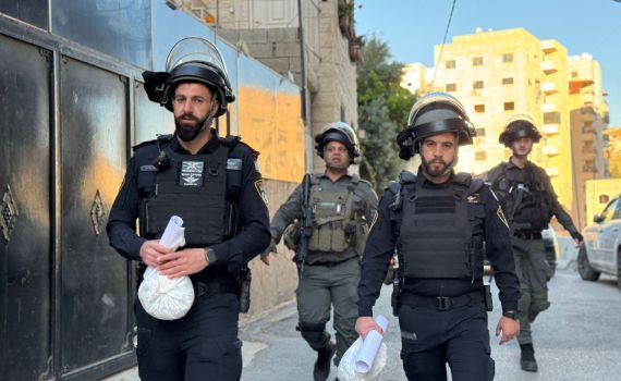 צפו: הכוחות הורסים את בית המחבל מהפיגוע בבני ראם