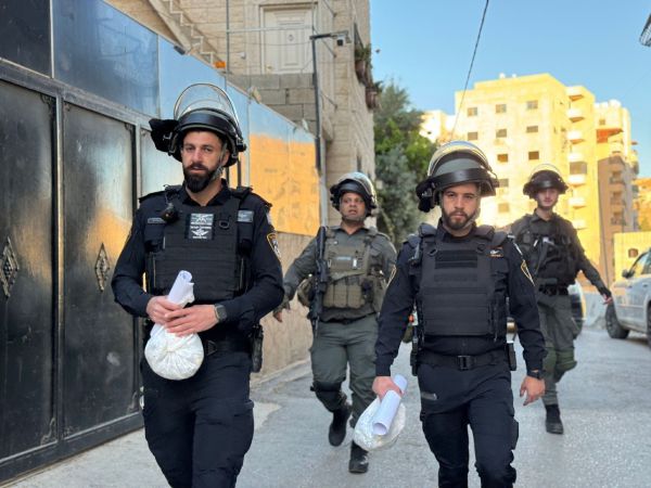 צפו: הכוחות הורסים את בית המחבל מהפיגוע בבני ראם