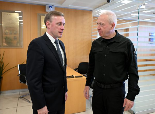 גלנט לסאליבן: מחויבים להרחיב את המבצע ברפיח