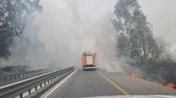 בעקבות ירי רקטות: שריפה נרחבת סמוך לקריית שמונה
