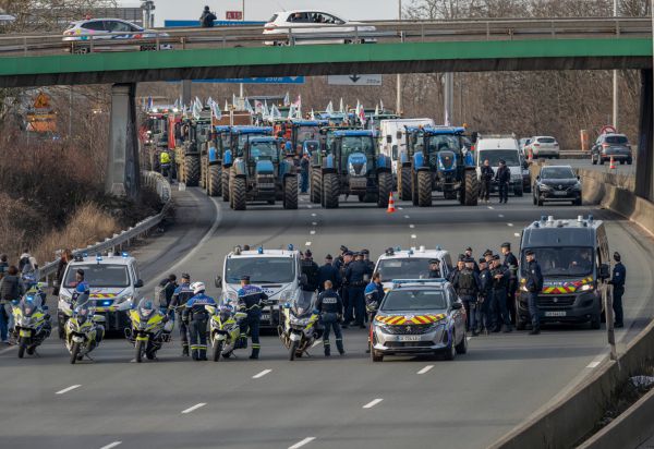 המערב הפרוע בצרפת: אסירים ירו בסוהרים וברחו