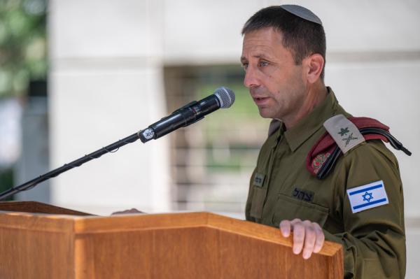 מתיישב ביקש להגיע עם ארוסתו לבית הוריו; בלוט סירב לאפשר לו