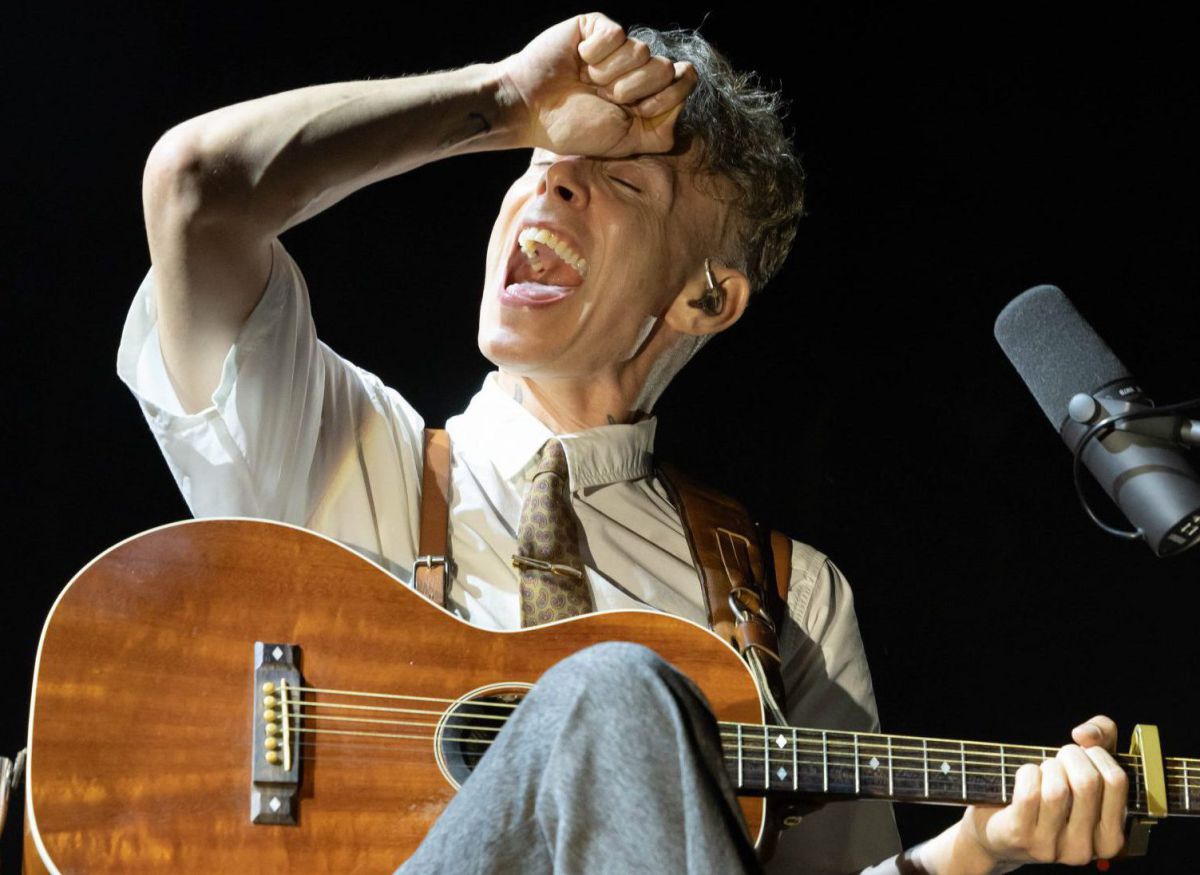 חו"ל זה כאן: אסף אבידן כבש את ההיכל