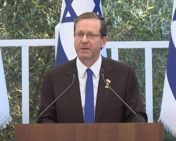 הרצוג: ״ברגעים אלה זוכרים את מה שמונח על הכף״