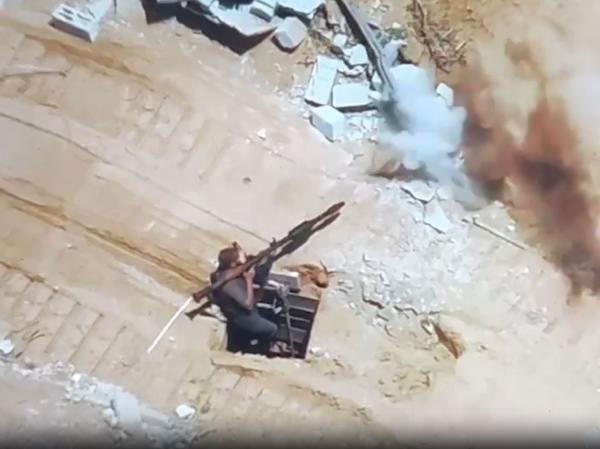 מחבל יצא מפיר עם RPG וחוסל במקום