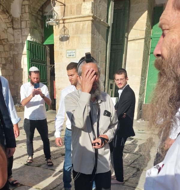 מניח התפילין בהר הבית לא יגיע לשימוע במשטרה