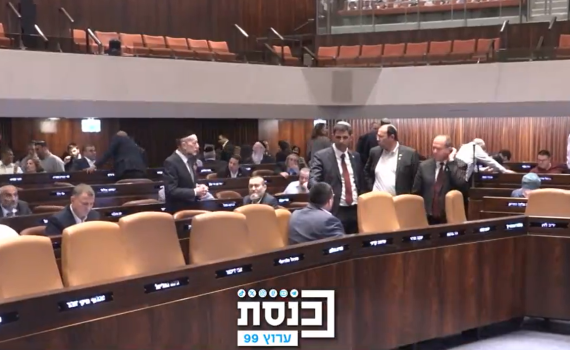 גלנט התנגד: אושרה החלת דין הרציפות על חוק הגיוס