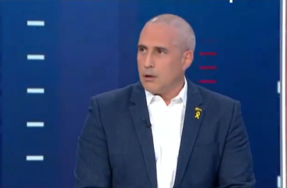 מביך: הח"כ לא זיהה את השר לשעבר ותקף אותו. צפו