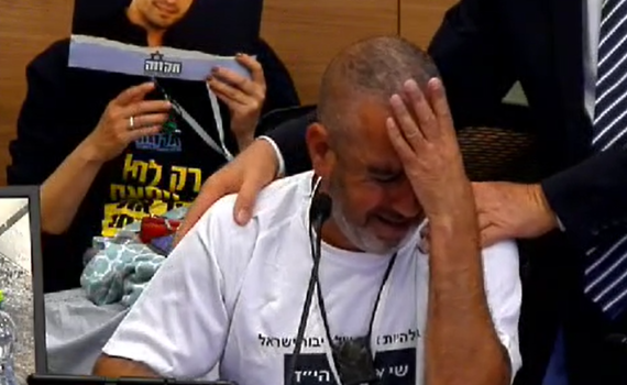 האב השכול התפרק בבכי ואז קם ובירך את כולם | צפו