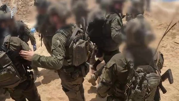 תיעוד דרמטי ממצלמת הלוחם: כך חולצו החטופים