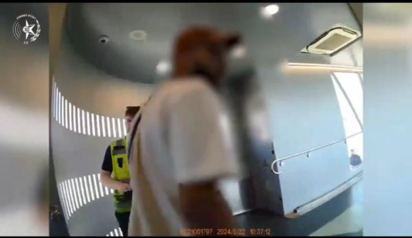 חשוד בירי ניסה להימלט לדובאי ונעצר במטוס | צפו