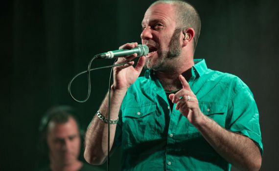 "השלום זה לפני ההלכה": שאנן סטריט בשיר מחאה