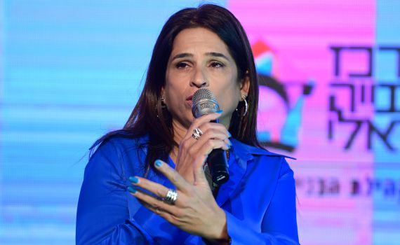 מרב בן ארי: "דוד לוי הוא היחיד שעזר לאמא שלי"