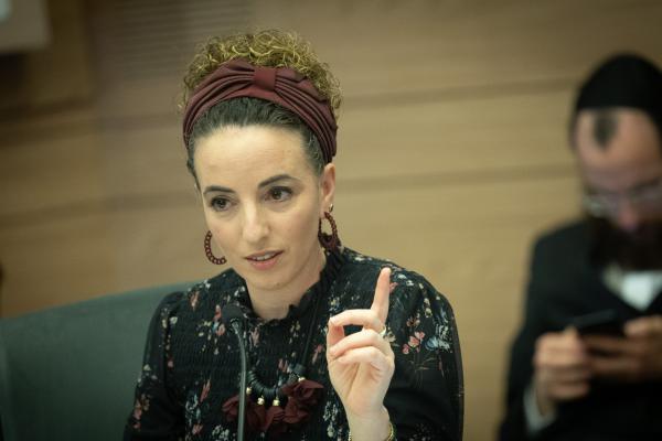 "על מה יפגינו בקפלן?": הסקר של עידית סילמן עורר סערה ברשת