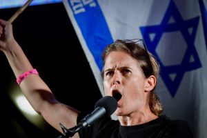 שקמה ברסלר בתגובה ראשונה לסערה סביב אהרן ברק