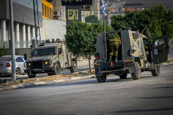 ערבים שדדו רכב בשומרון: בן 74 במצב אנוש