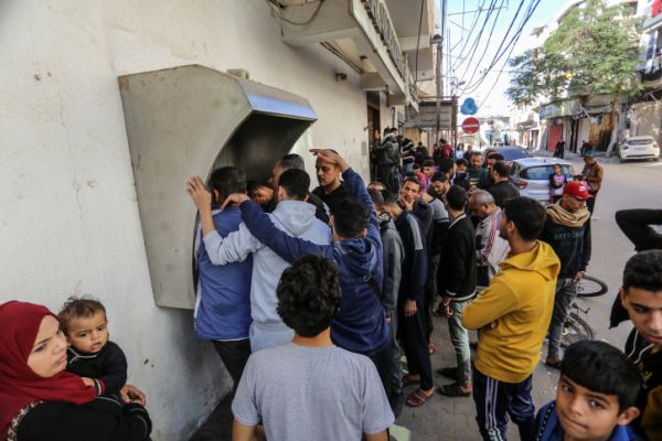 הרבה מעבר לכסף: השוד בעזה שגורם לחשש בישראל