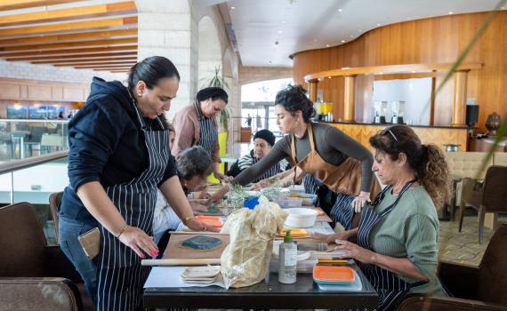 הממשלה אישרה שהייה במלונות עד אמצע אוגוסט
