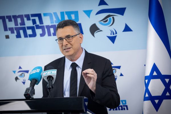 גדעון סער: נתמוך בחוק הארכת שירות הסדיר