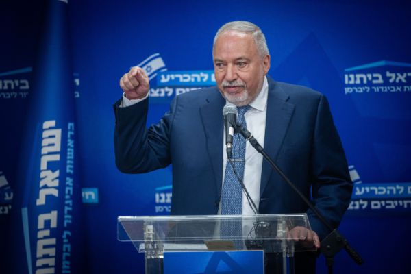 סקר מנדטים שלא נראה פה הרבה זמן; הנתונים המלאים